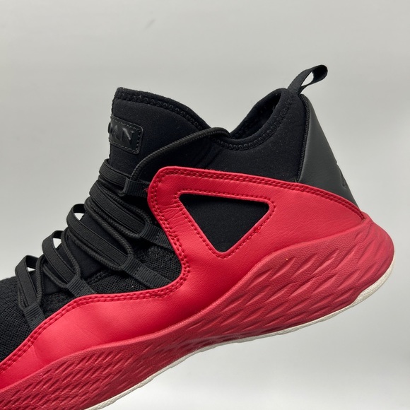 NIKE AIR JORDAN FORMULA 23 MENS SIZE 10.5 ATHLETIC BASKETBALL SHOES BLACK RED - Picture 6 of 11